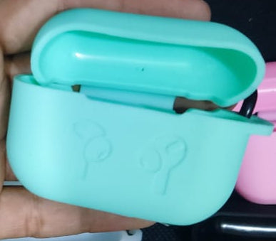 High Quality Soft Silicone Airpod Pro Case With Lock Rid (random Color)